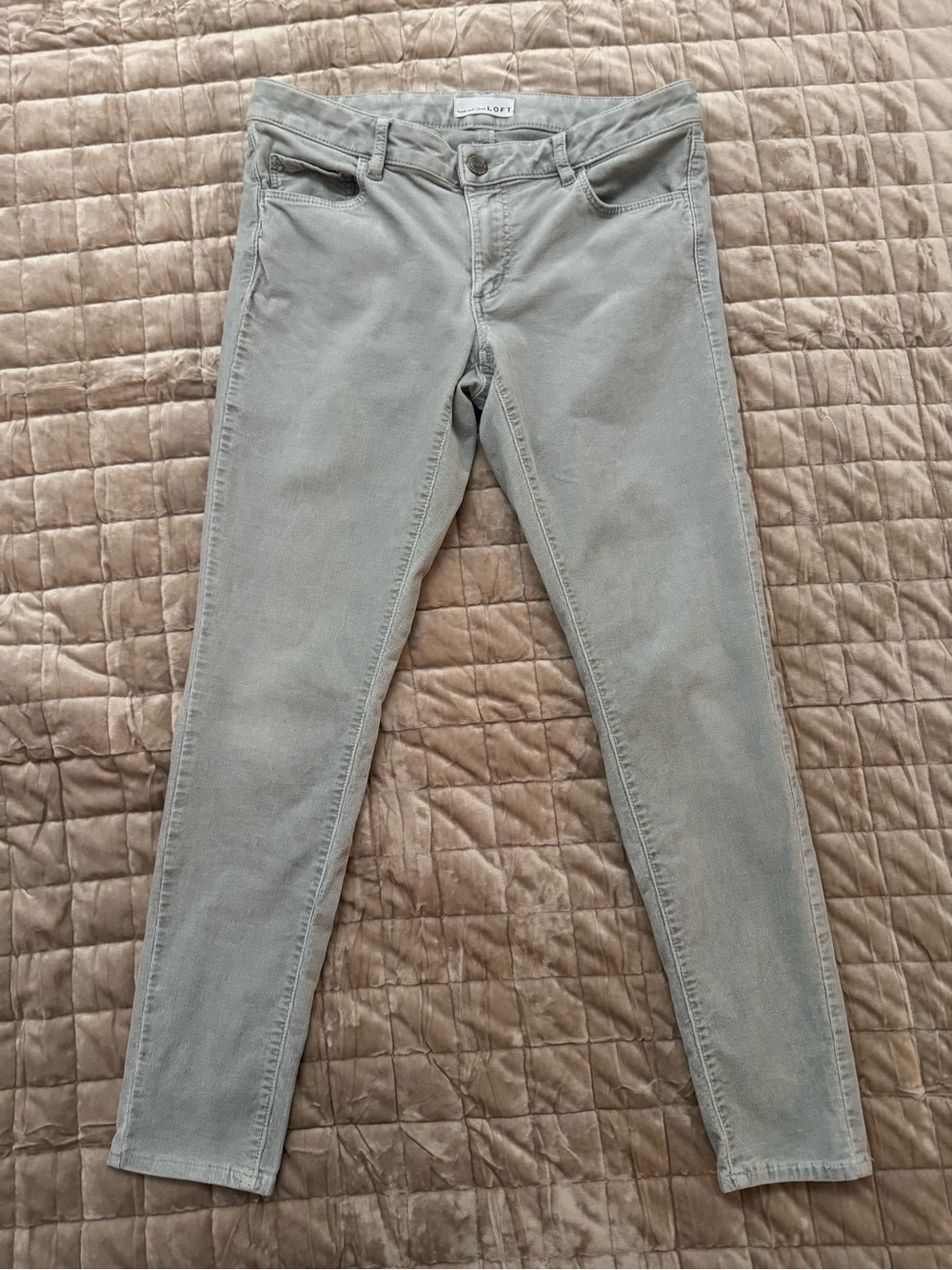 LOFT Soft Blue Corduroy Skinny Jeans Size 27/4